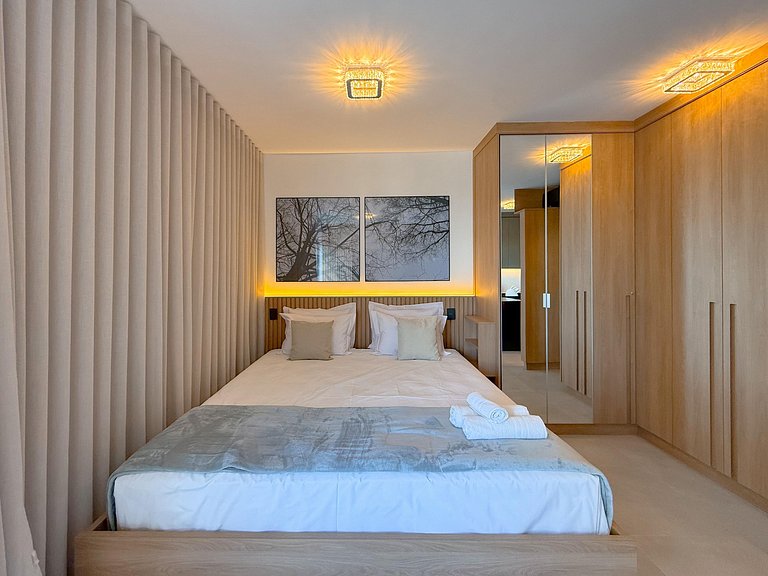 Hype 017 | 16ºA | Refúgio Urbano em Madeira e Luz